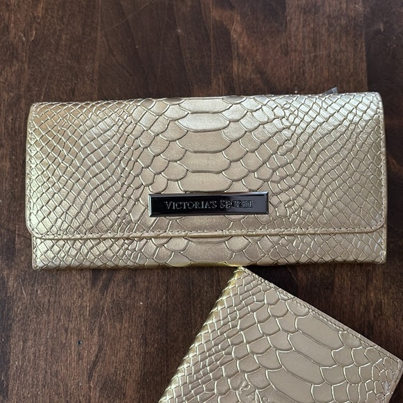 Gold Faux Snake Skin Wallet and Passport Holder - Picture 3 of 7